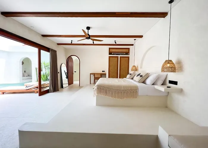 Breathe Boutique * Uluwatu